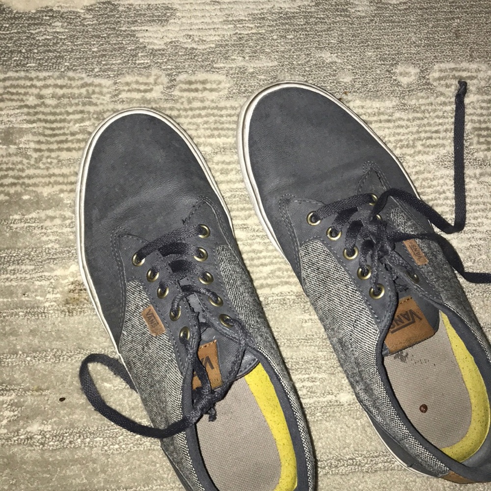 Men’s grey vans tie up lace size 9